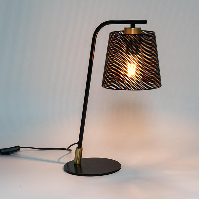 Nordic Metal Wrought Iron Table Lamp