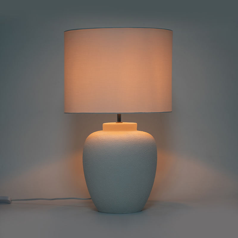 Simple white ceramic table lamp