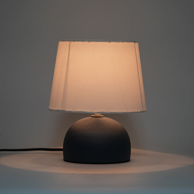 Small simple ceramic round bottom table lamp