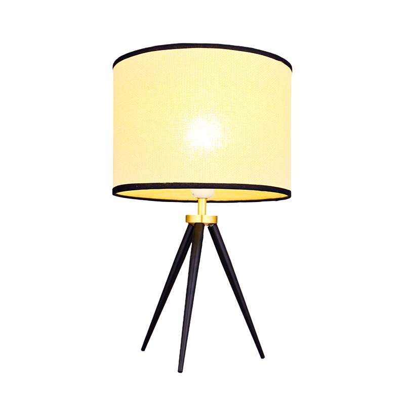 Straw Lampshade Table Lamp